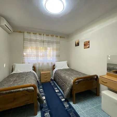 Fortuzi Apartment
